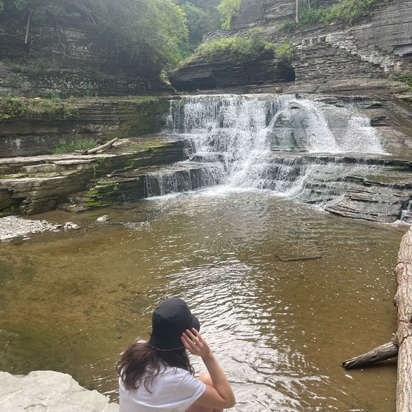 Authentic Mario Valentino Melissa Logo Sock Sneakers in Size 8 - Picture 3 of 14